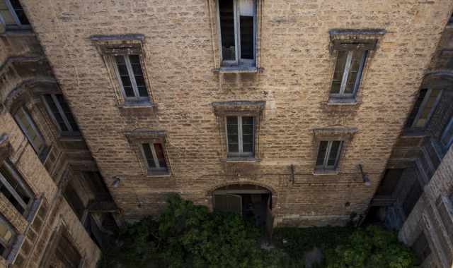 Bari, viaggio nello storico e desolato ex Istituto Nautico: Ma presto verr riqualificato
